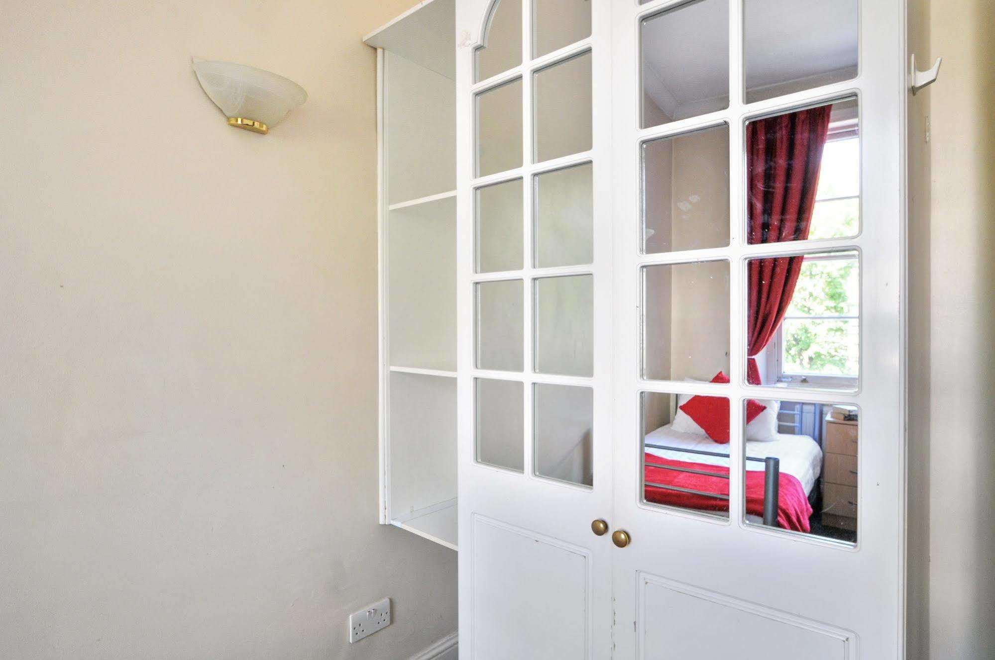 Access Maida Vale Apartment London Bagian luar foto